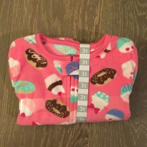 Brand New Carter’s Fleece 🍩 Pink Pajamas